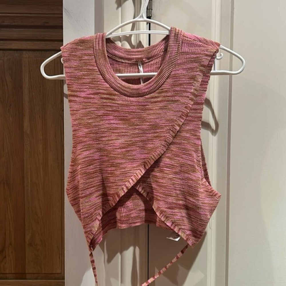 NWOT FREE PEOPLE medium Miami nights knit top light weight - Picture 5 of 13